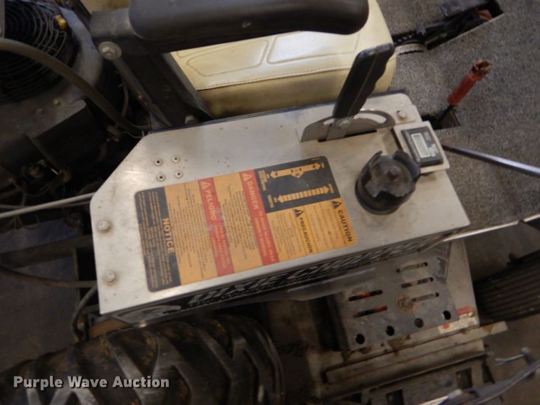 image for item GX9803 2005 Dixie Chopper XG2703-60 ZTR lawn mower