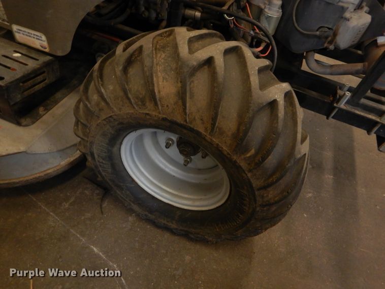 image for item GX9803 2005 Dixie Chopper XG2703-60 ZTR lawn mower