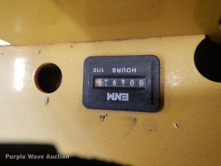 image for item GX9804 2005 Hustler FasTrak ZTR lawn mower