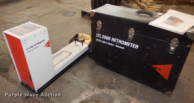 image for item GX9805 Delta LTL2000 Retro-Reflectometer pavement marking tester