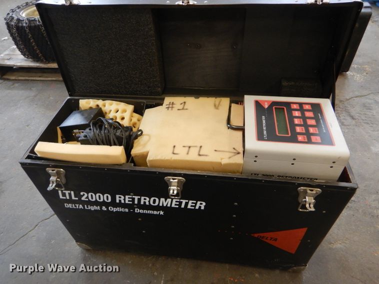 image for item GX9805 Delta LTL2000 Retro-Reflectometer pavement marking tester