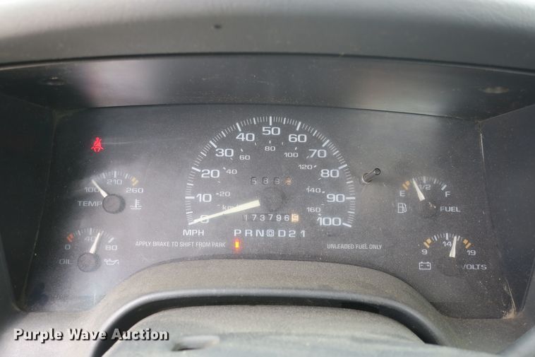 image for item DB10021 1996 Chevrolet S10 pickup truck