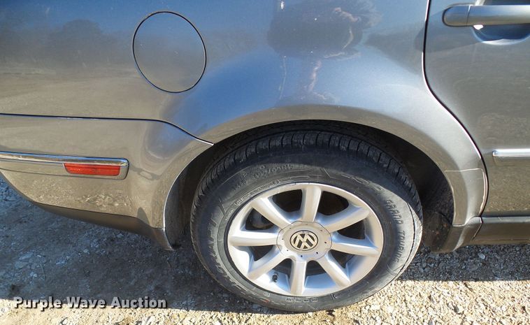 image for item DD1761 2004 Volkswagen Passat