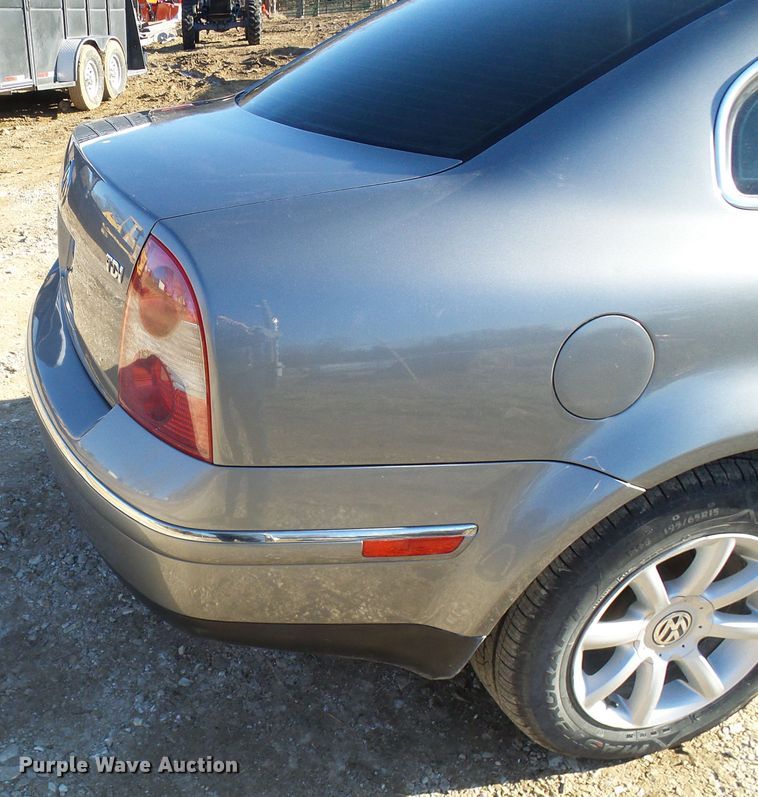 image for item DD1761 2004 Volkswagen Passat