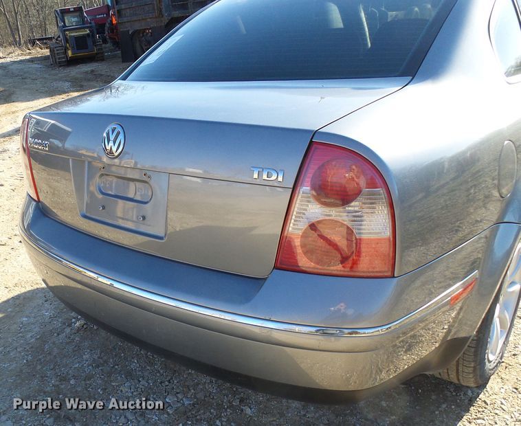 image for item DD1761 2004 Volkswagen Passat