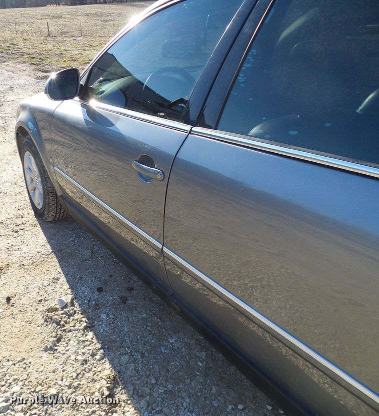 image for item DD1761 2004 Volkswagen Passat
