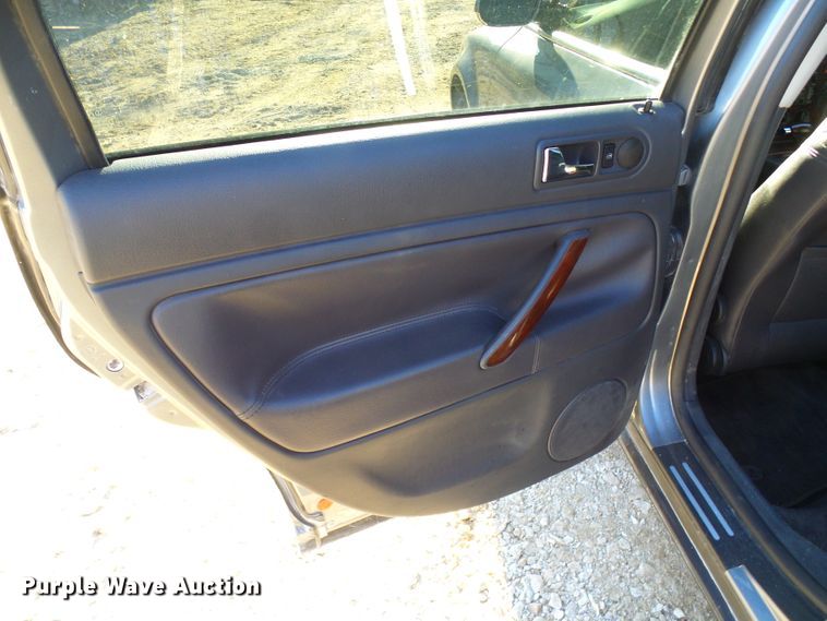image for item DD1761 2004 Volkswagen Passat