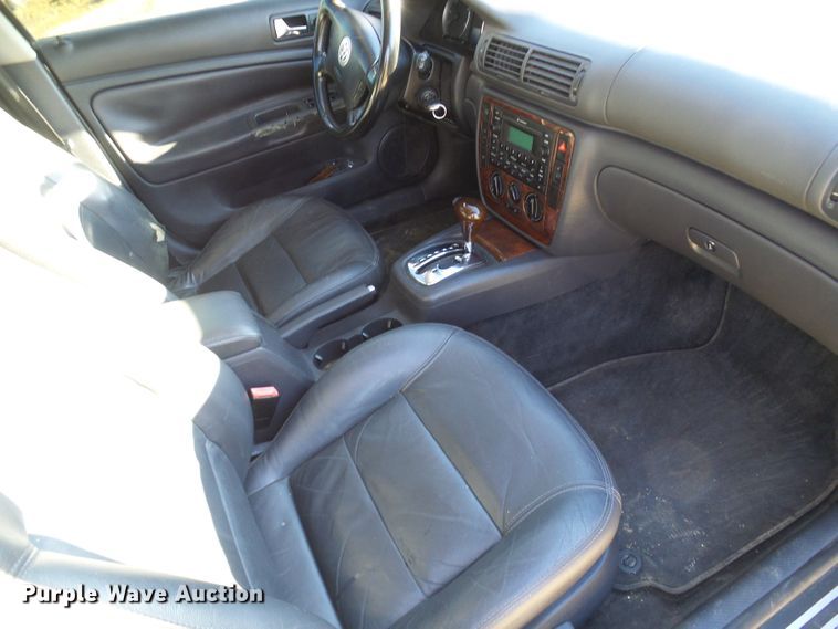 image for item DD1761 2004 Volkswagen Passat