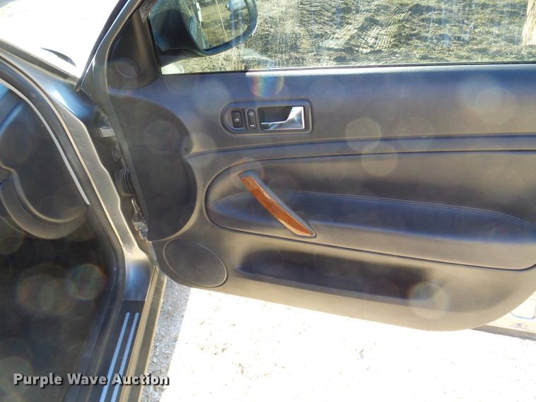 image for item DD1761 2004 Volkswagen Passat