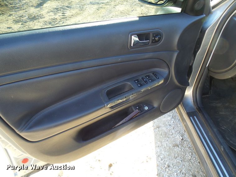 image for item DD1761 2004 Volkswagen Passat