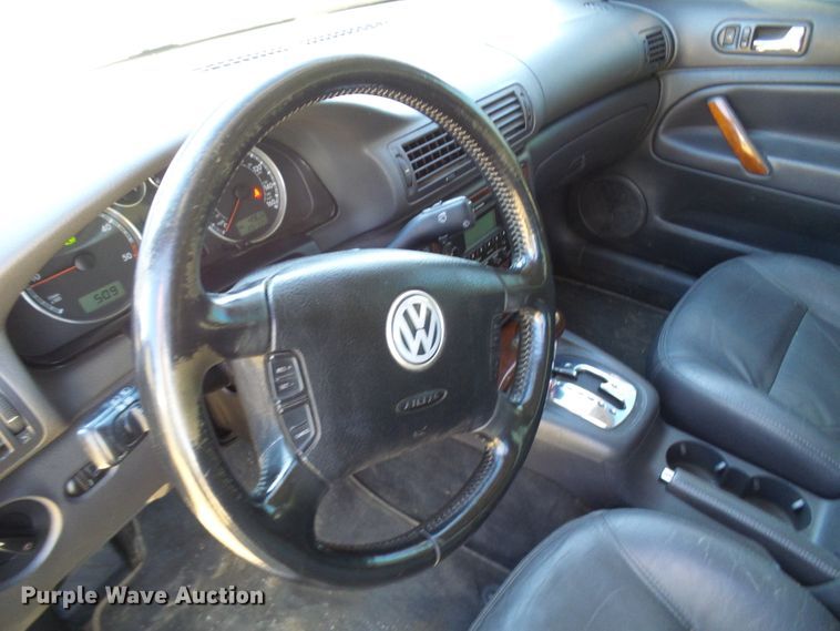 image for item DD1761 2004 Volkswagen Passat