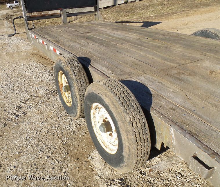 image for item DD1765 1995 equipment trailer