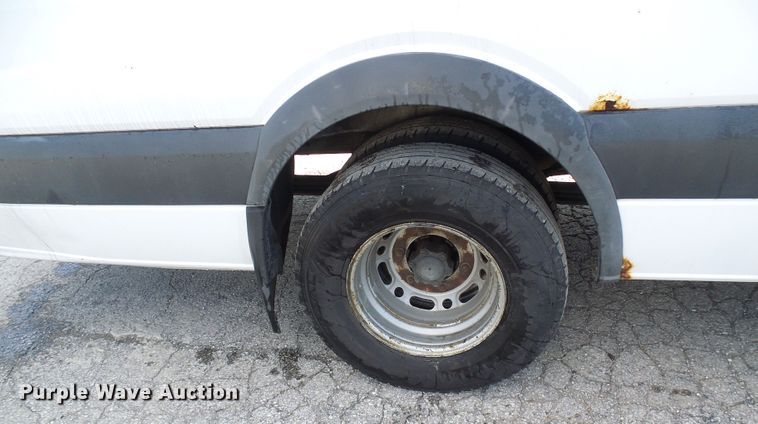 image for item DD1772 2007 Dodge Sprinter 3500 shuttle bus