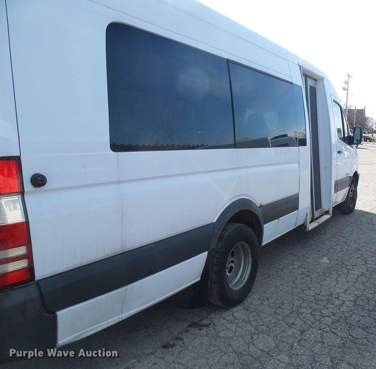 image for item DD1772 2007 Dodge Sprinter 3500 shuttle bus