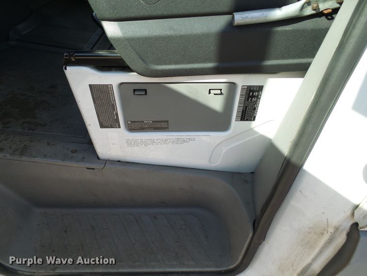 image for item DD1772 2007 Dodge Sprinter 3500 shuttle bus