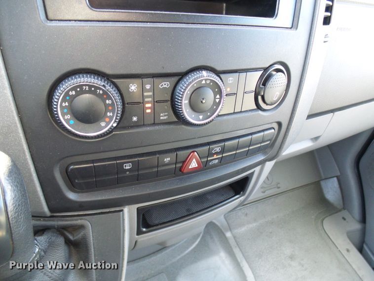 image for item DD1772 2007 Dodge Sprinter 3500 shuttle bus