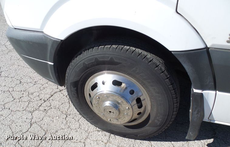 image for item DD1773 2007 Dodge Sprinter 3500 shuttle bus