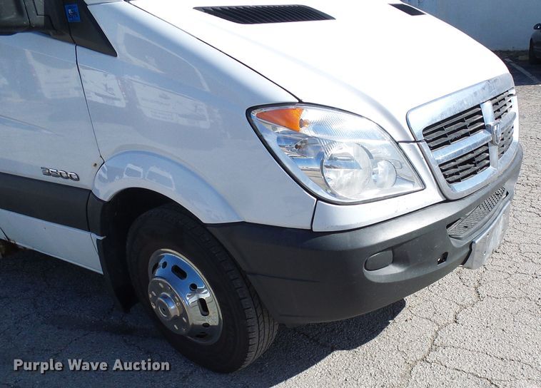 image for item DD1773 2007 Dodge Sprinter 3500 shuttle bus