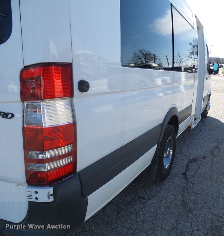 image for item DD1773 2007 Dodge Sprinter 3500 shuttle bus