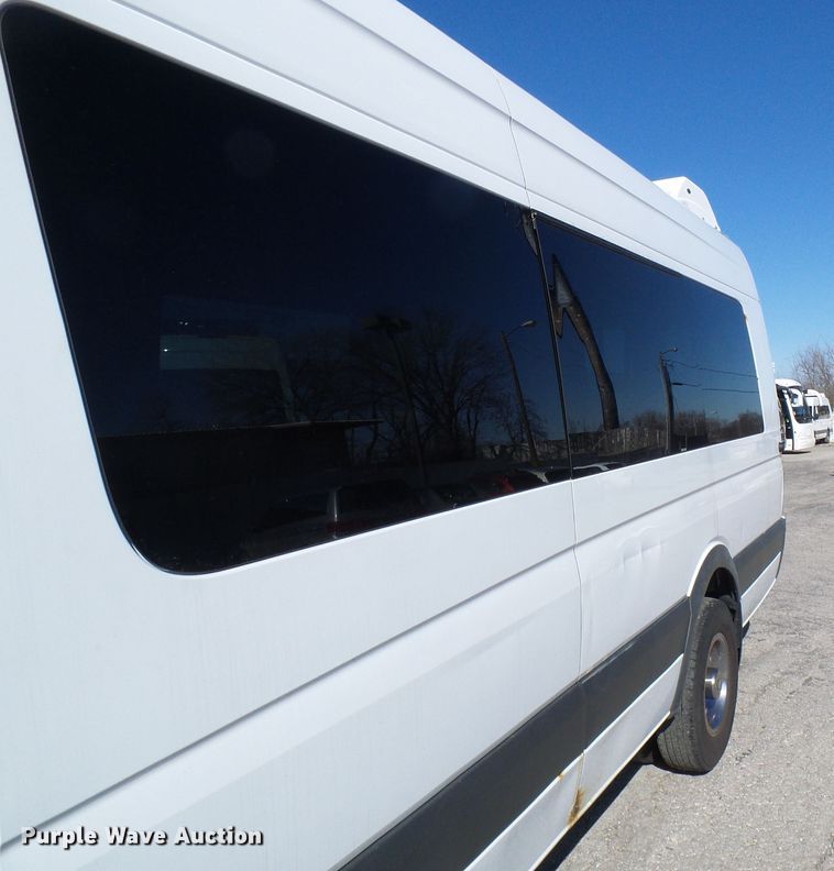 image for item DD1773 2007 Dodge Sprinter 3500 shuttle bus