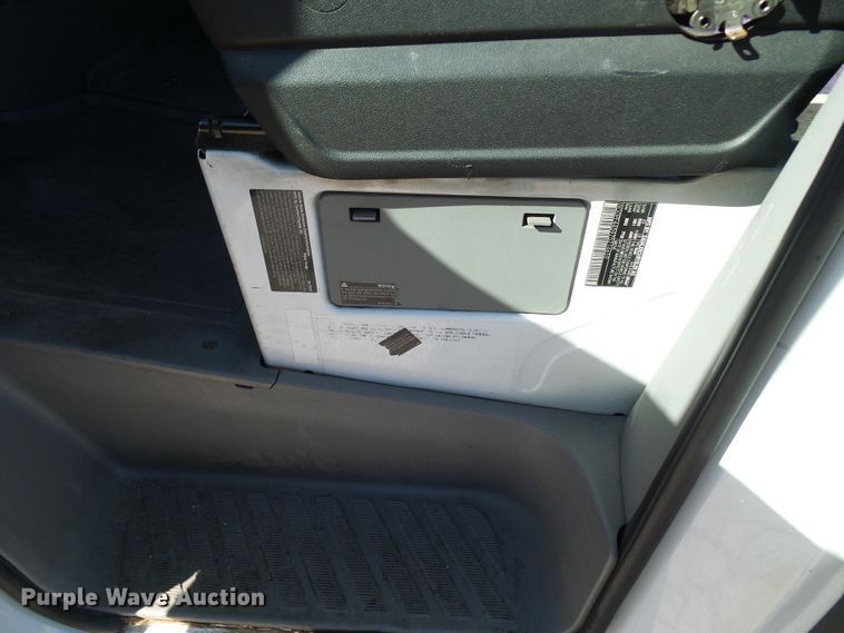 image for item DD1773 2007 Dodge Sprinter 3500 shuttle bus