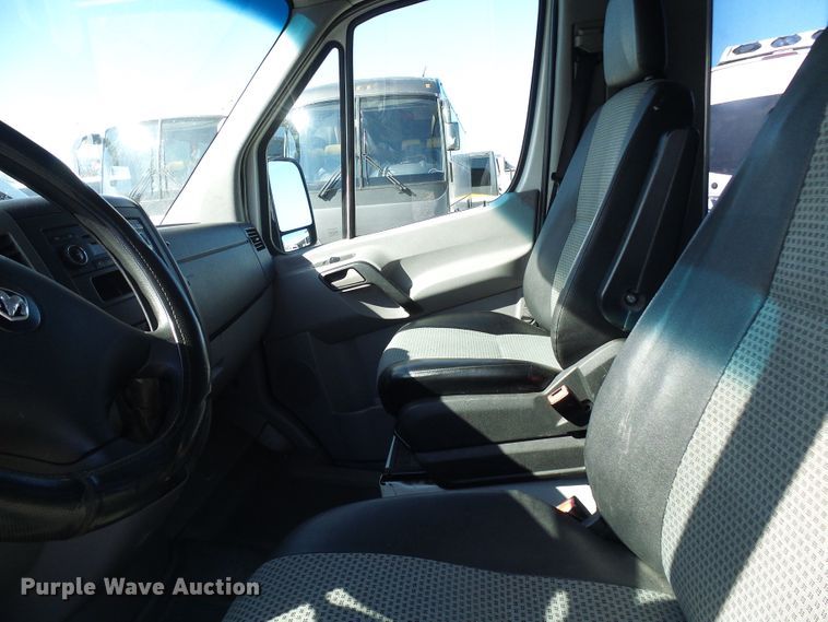 image for item DD1773 2007 Dodge Sprinter 3500 shuttle bus