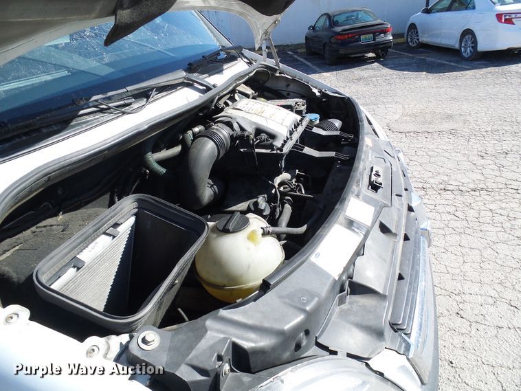 image for item DD1773 2007 Dodge Sprinter 3500 shuttle bus