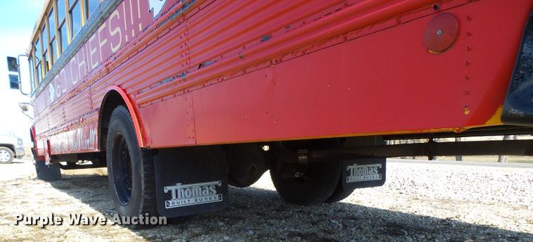 image for item DD1779 1993 International 3800 school bus