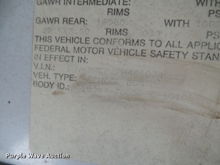 image for item DD1779 1993 International 3800 school bus