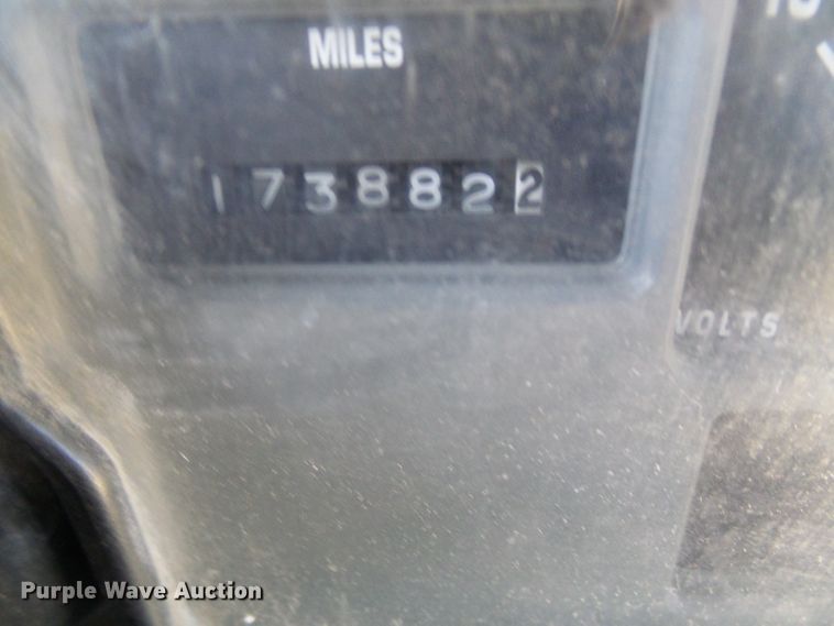 image for item DD1779 1993 International 3800 school bus