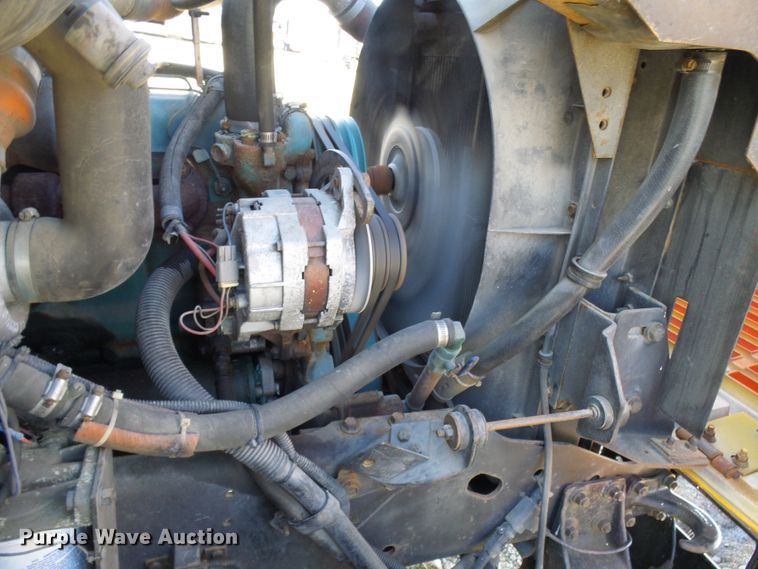 image for item DD1779 1993 International 3800 school bus