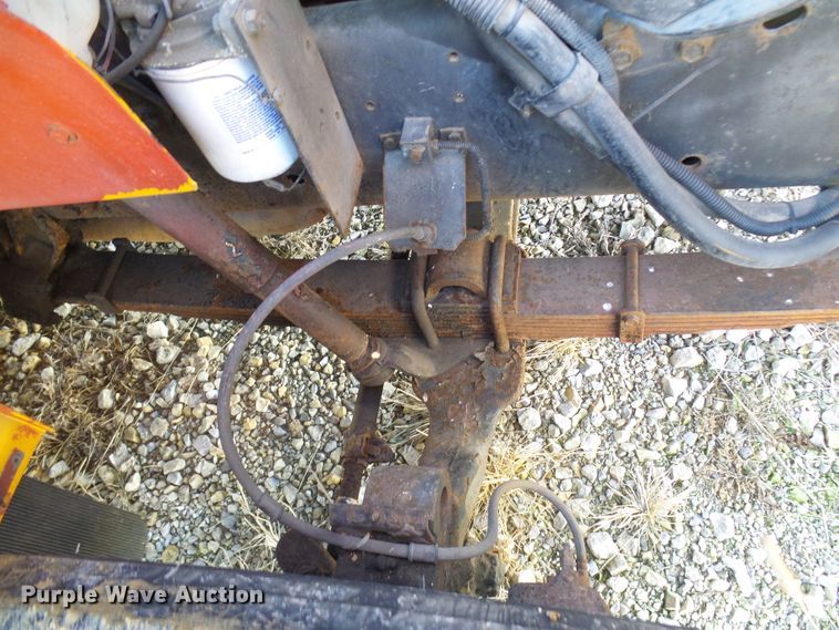 image for item DD1779 1993 International 3800 school bus