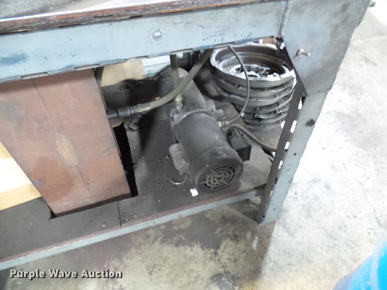 image for item DD1797 Hydraulic press