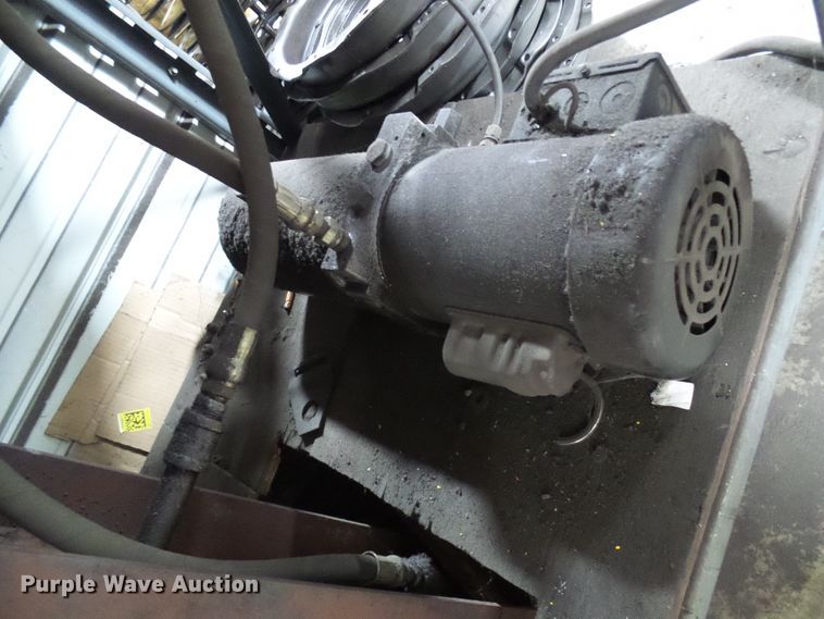 image for item DD1797 Hydraulic press