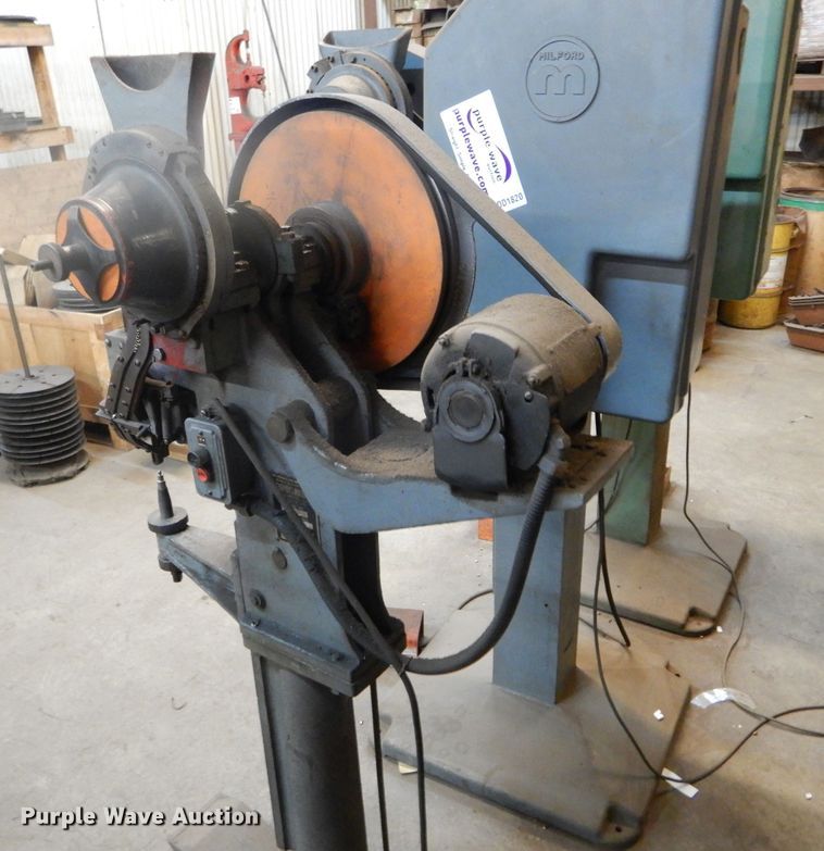 image for item DD1819 Chicago Rivet and Machine 13-9327 riveter