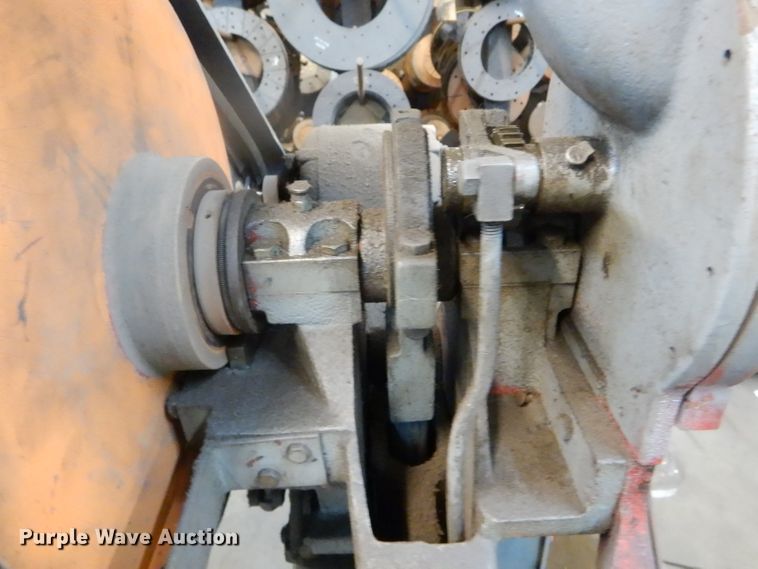 image for item DD1819 Chicago Rivet and Machine 13-9327 riveter