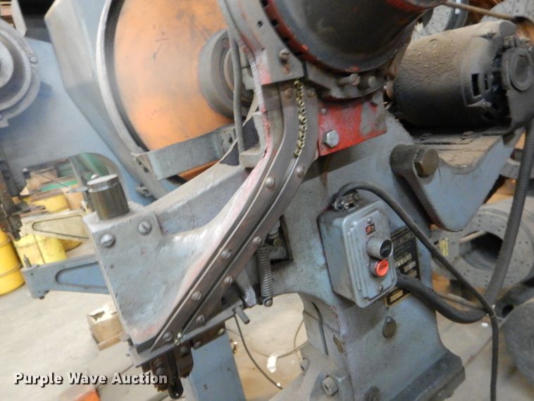 image for item DD1819 Chicago Rivet and Machine 13-9327 riveter