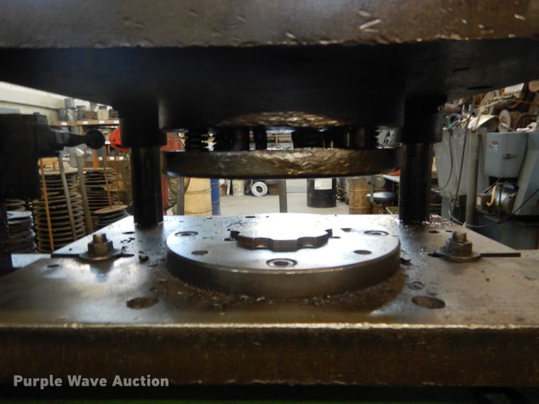 image for item DD1825 Hydraulic press