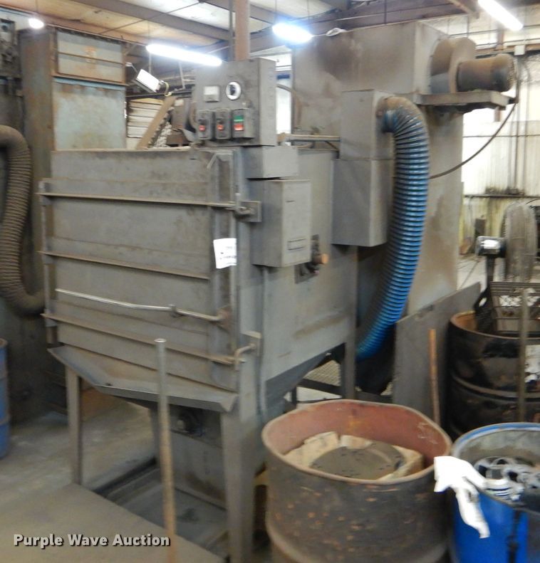 image for item DD1835 Sandblaster with dust collector