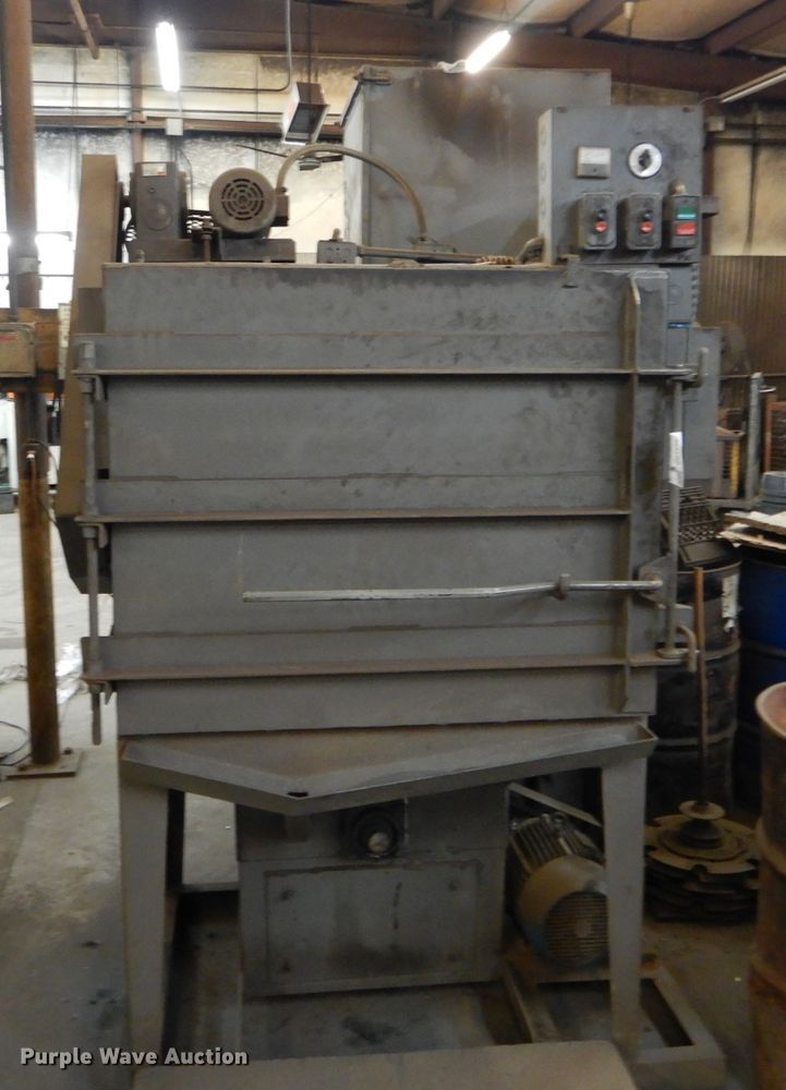 image for item DD1835 Sandblaster with dust collector