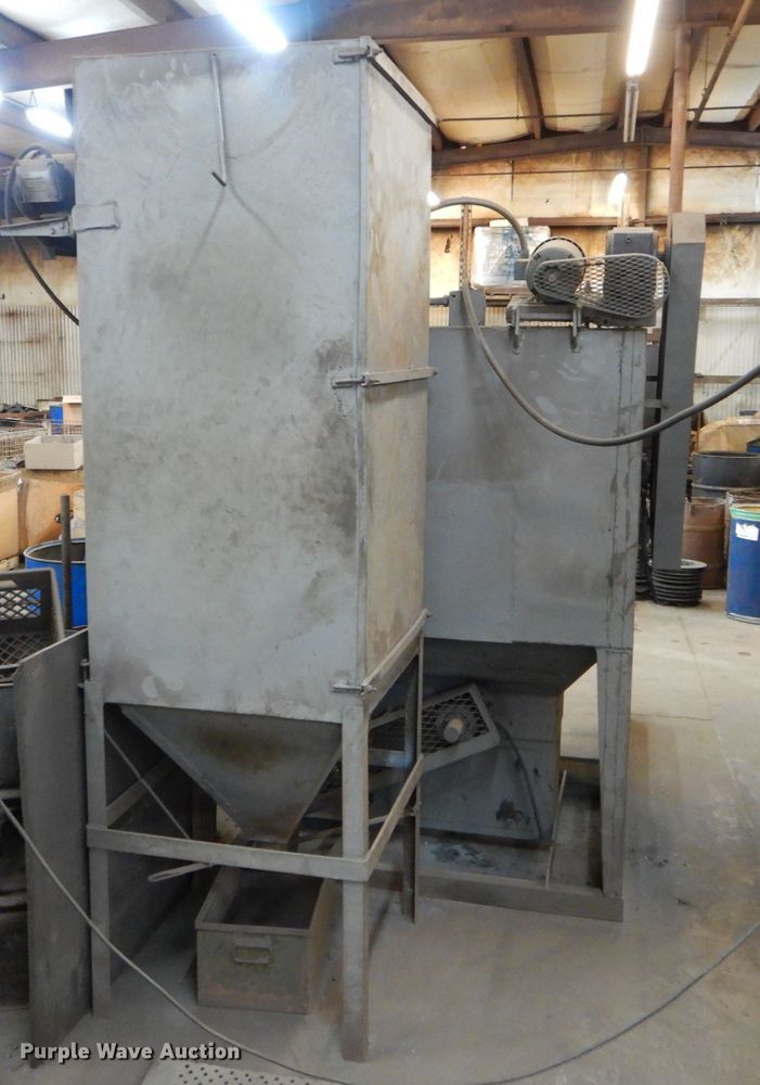 image for item DD1835 Sandblaster with dust collector