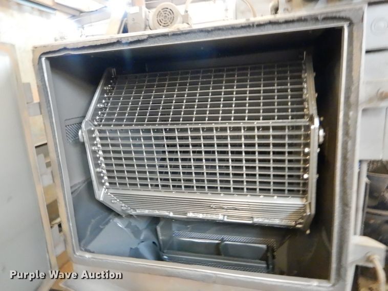 image for item DD1835 Sandblaster with dust collector