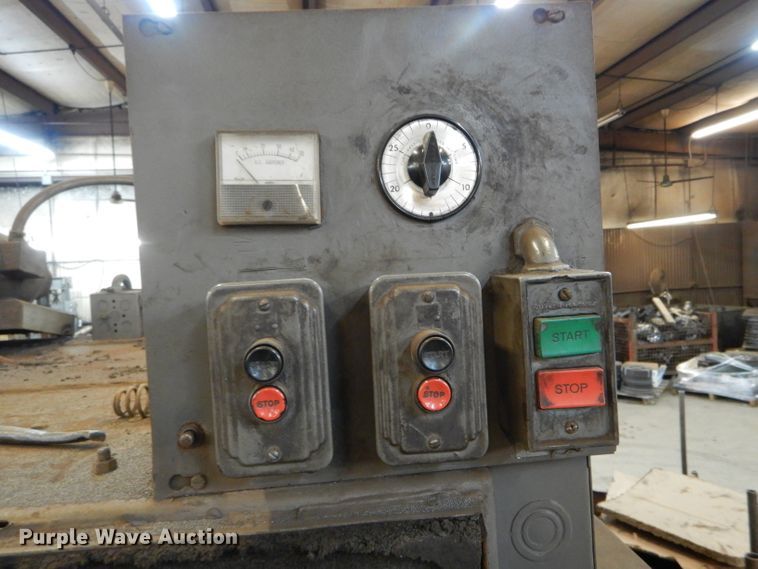 image for item DD1835 Sandblaster with dust collector