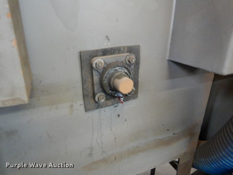 image for item DD1835 Sandblaster with dust collector