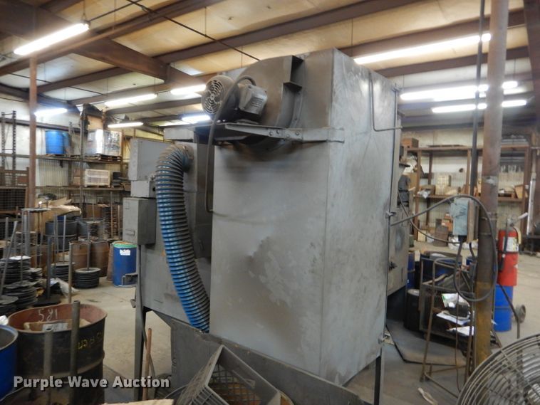 image for item DD1835 Sandblaster with dust collector
