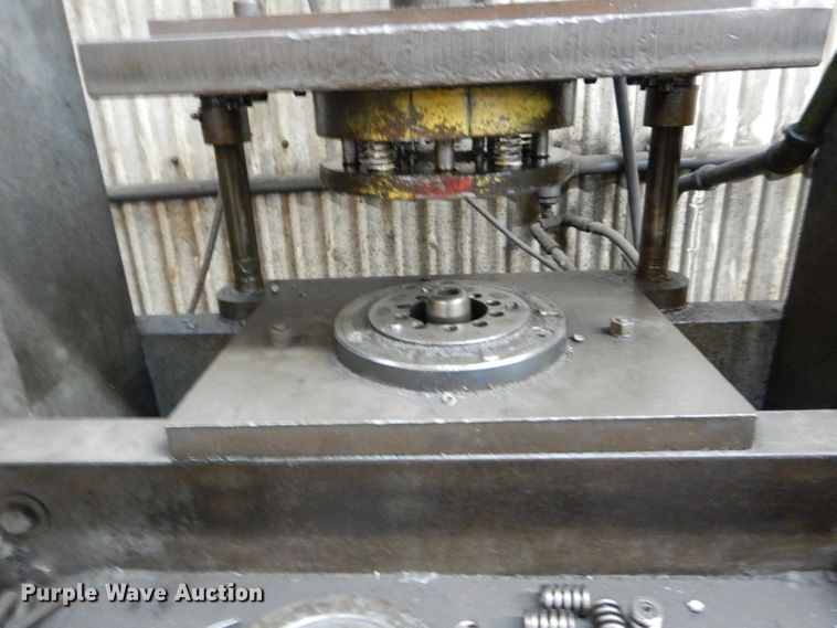 image for item DD1844 Hydraulic press