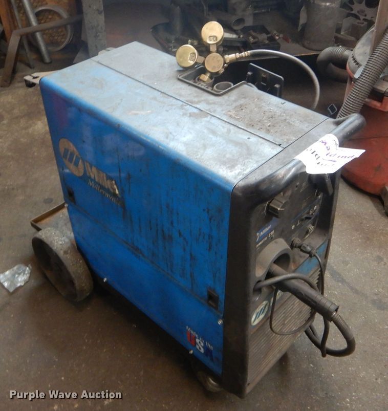 image for item DD1853 Miller Millermatic 210 wire welder