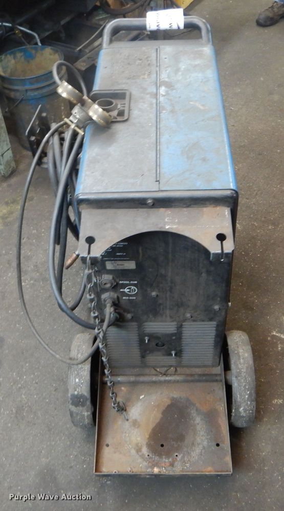 image for item DD1853 Miller Millermatic 210 wire welder