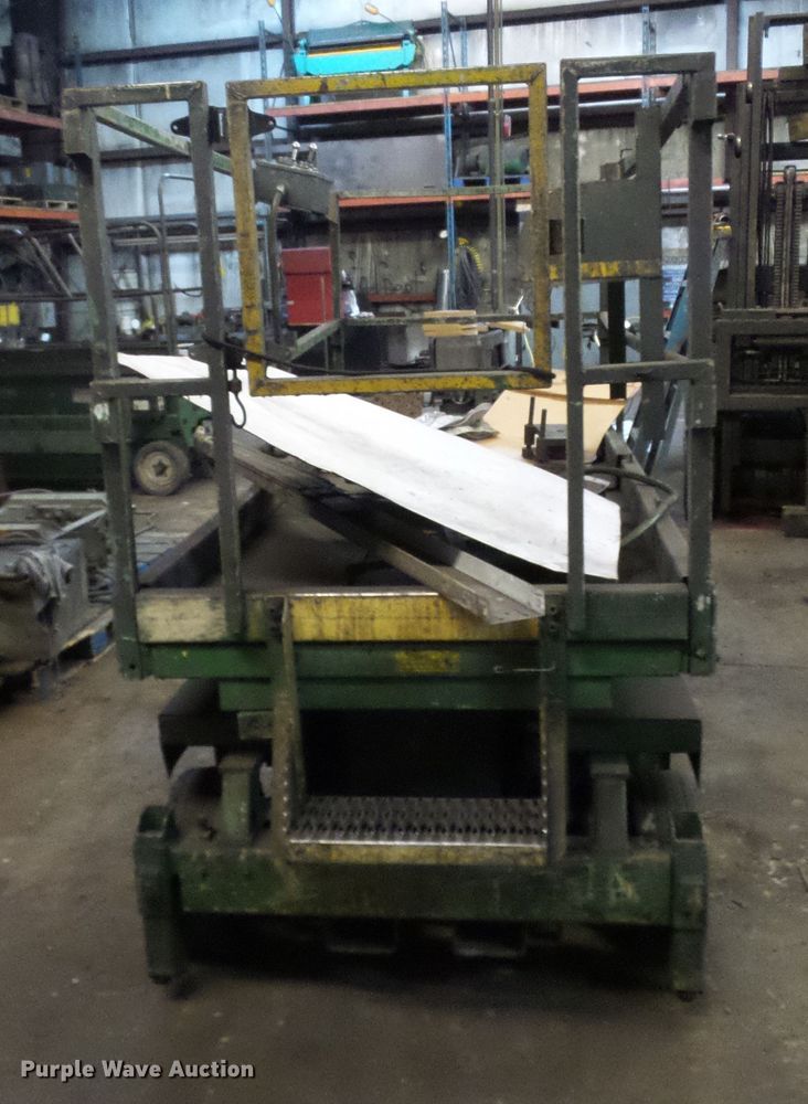 image for item DD1867 Condor scissor lift