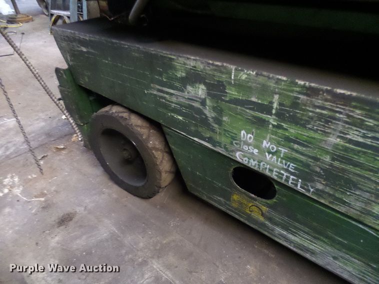 image for item DD1867 Condor scissor lift